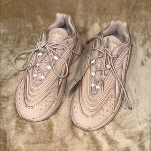 Adidas Women's Beige Sneakers